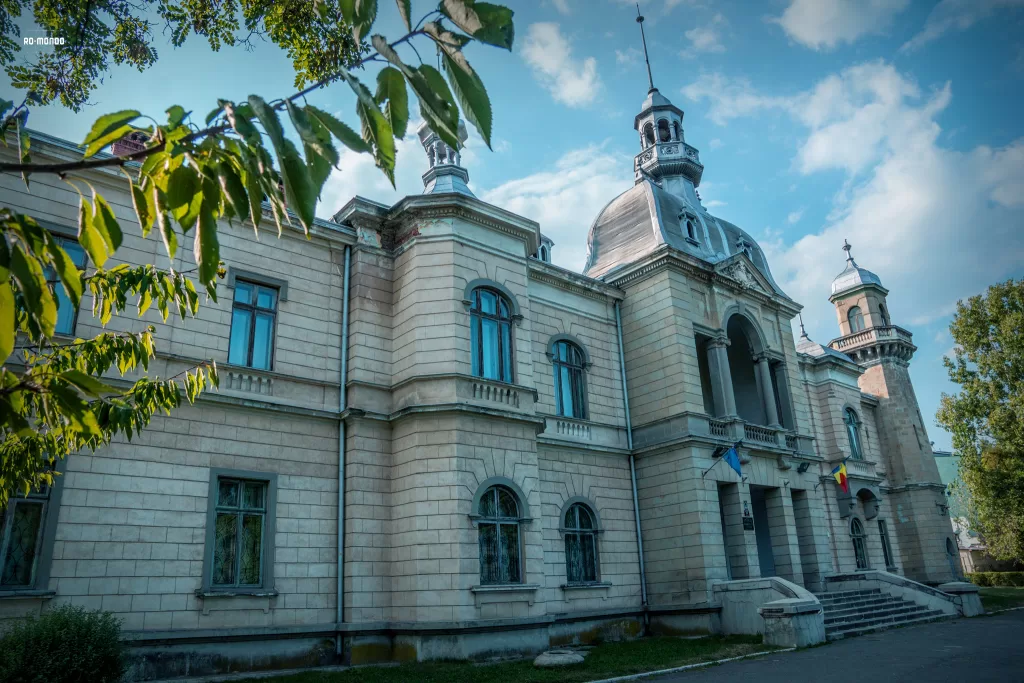 Palatul Ghika din Comănești